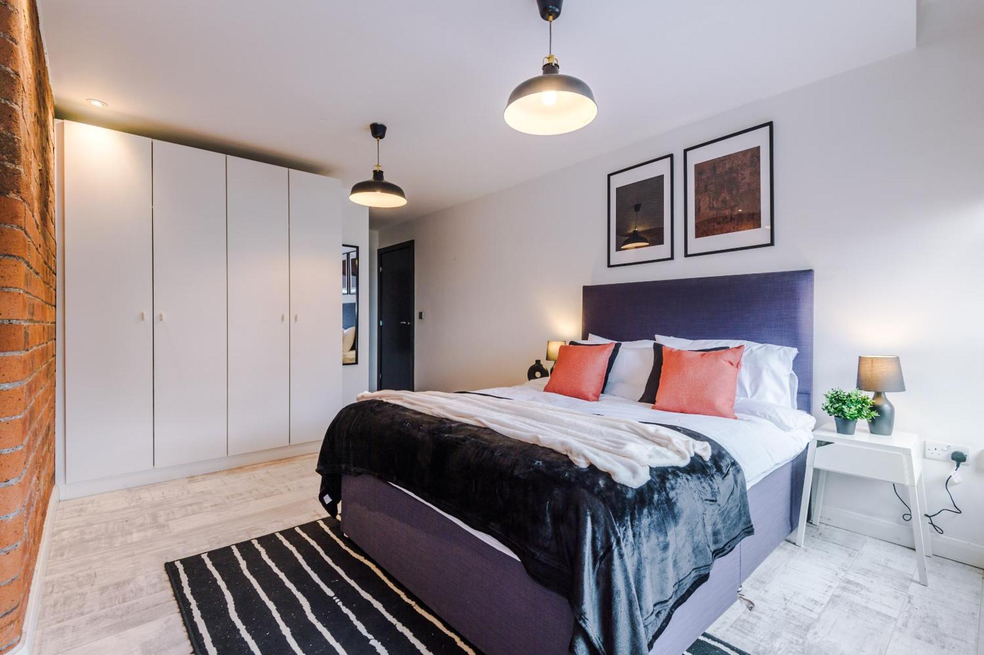 2 King Size Beds In Manhattan Styled Oversize Apartment Leeds  Exterior photo