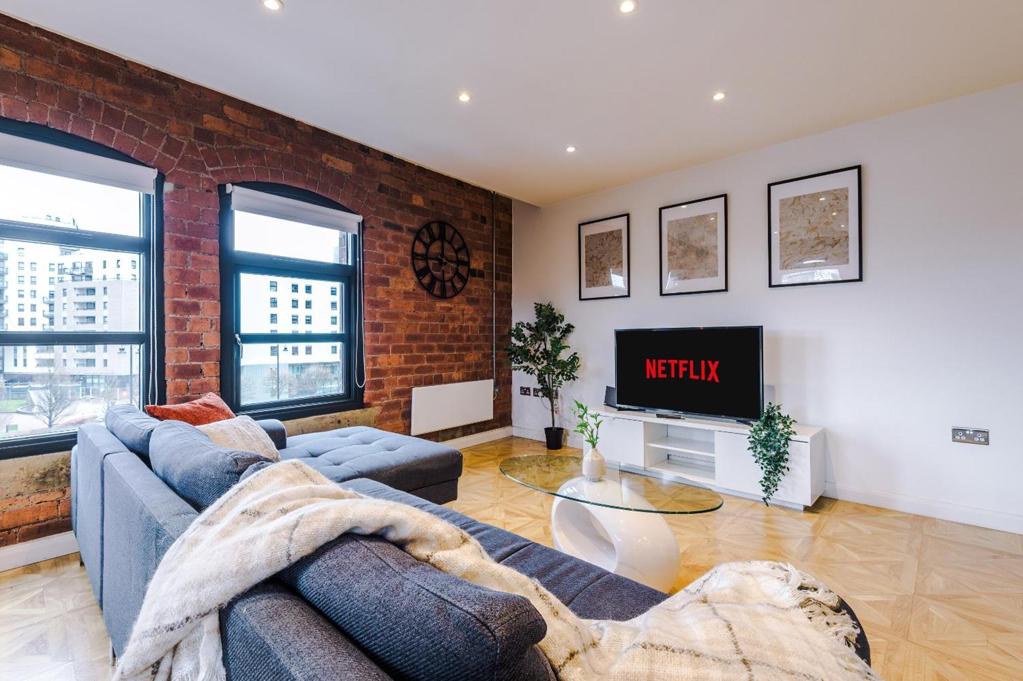 2 King Size Beds In Manhattan Styled Oversize Apartment Leeds  Exterior photo