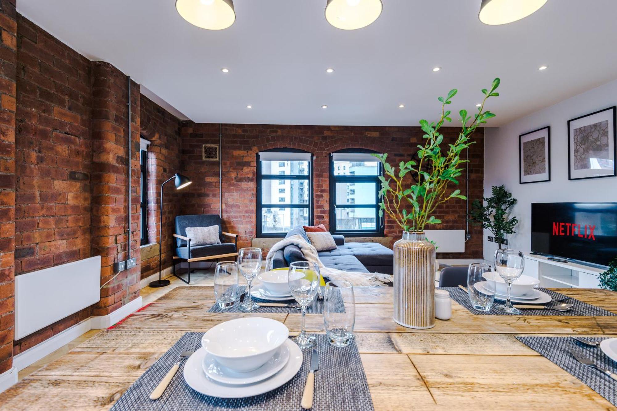 2 King Size Beds In Manhattan Styled Oversize Apartment Leeds  Exterior photo